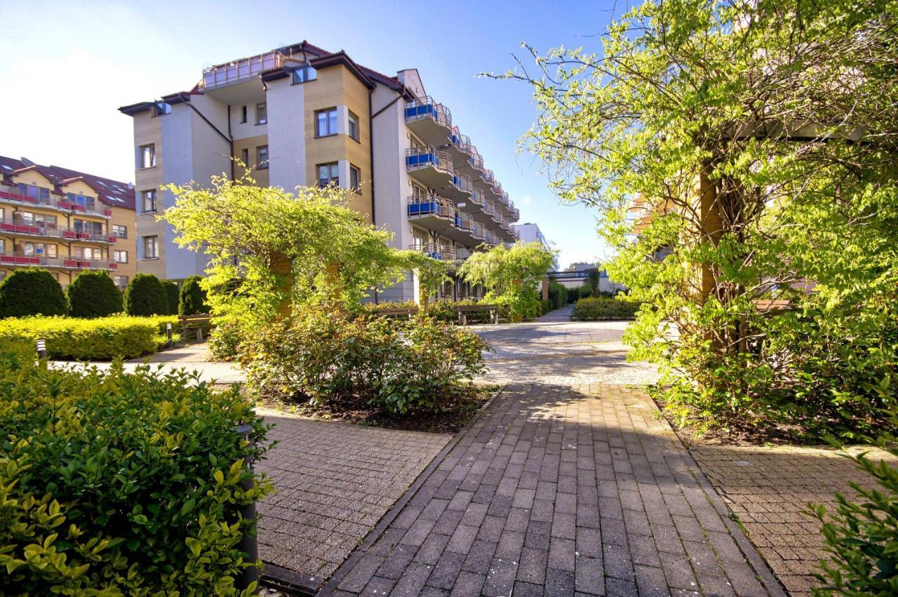 Апартаменты Apartament Zdrojowy Park Свиноуйсьце Экстерьер фото